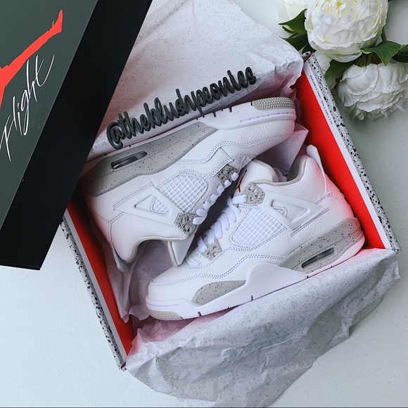 Jordan Shoes - Jordan 4 Retro White Oreo (2021)